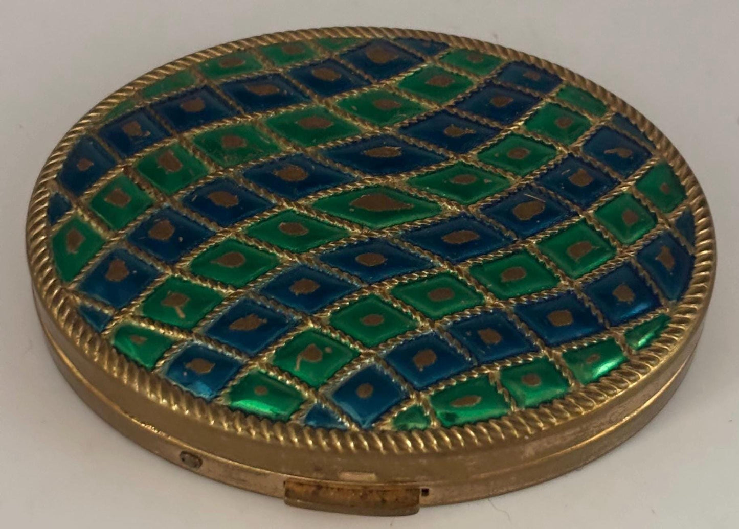 Vintage Avon Empress Powder Compact Enamel Powder Puff Case Lover Antiques and Vintage