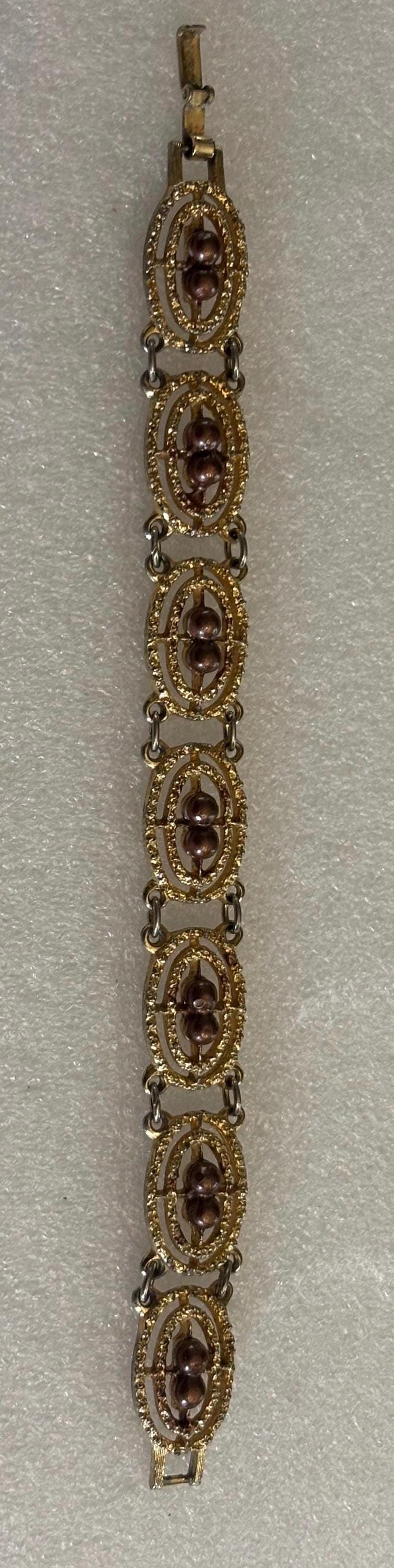 Vintage Sarah Coventry Bracelet Jewelry Lover Antiques and Vintage
