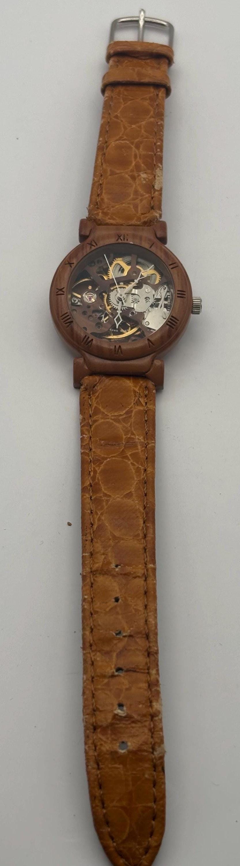 Vintage Skeleton Women's Watch with Genuine Leather Band Lover Antiques and Vintage