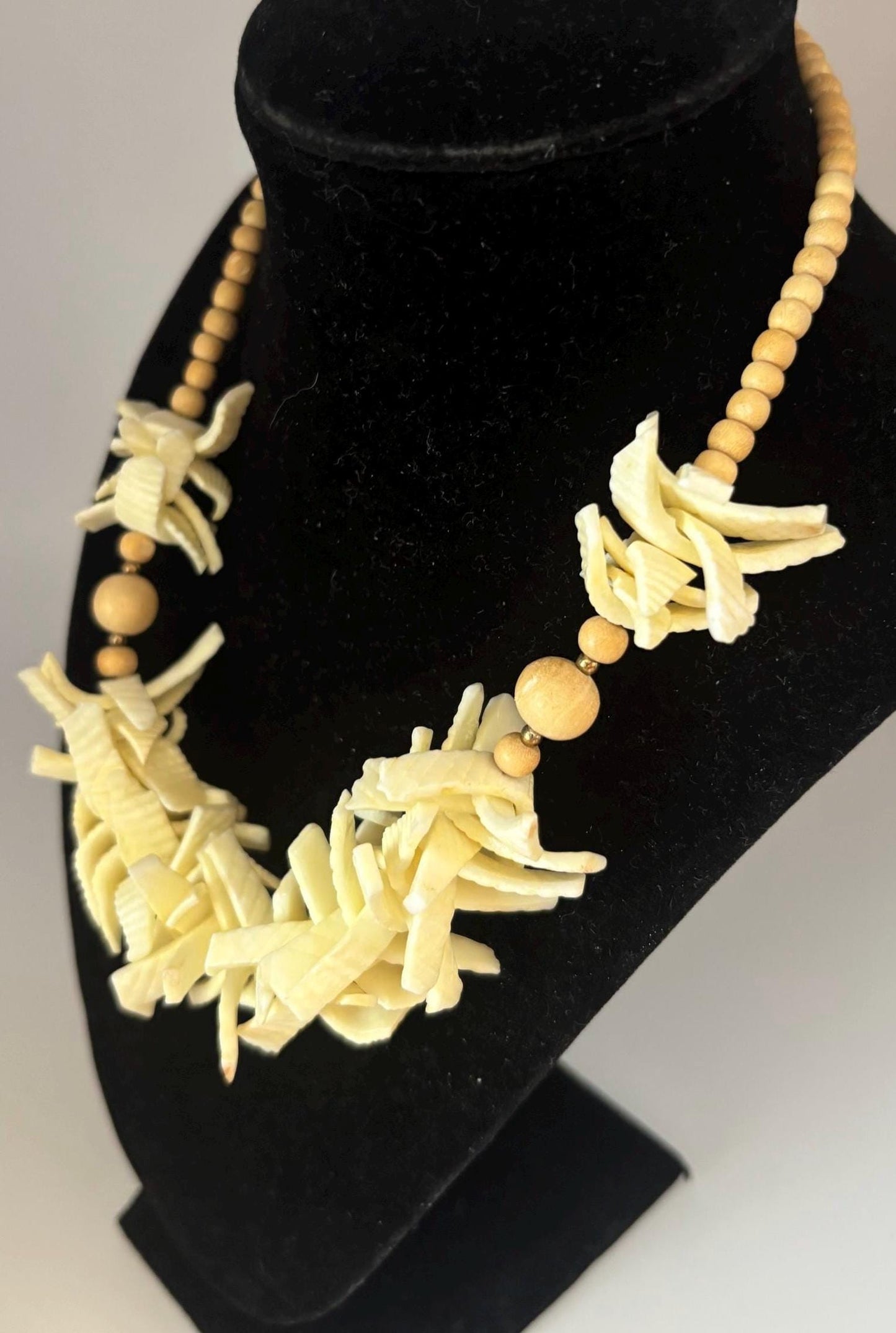 Vintage Hand Carved Bone Beaded Necklace Graduated Beads Lover Antiques and Vintage