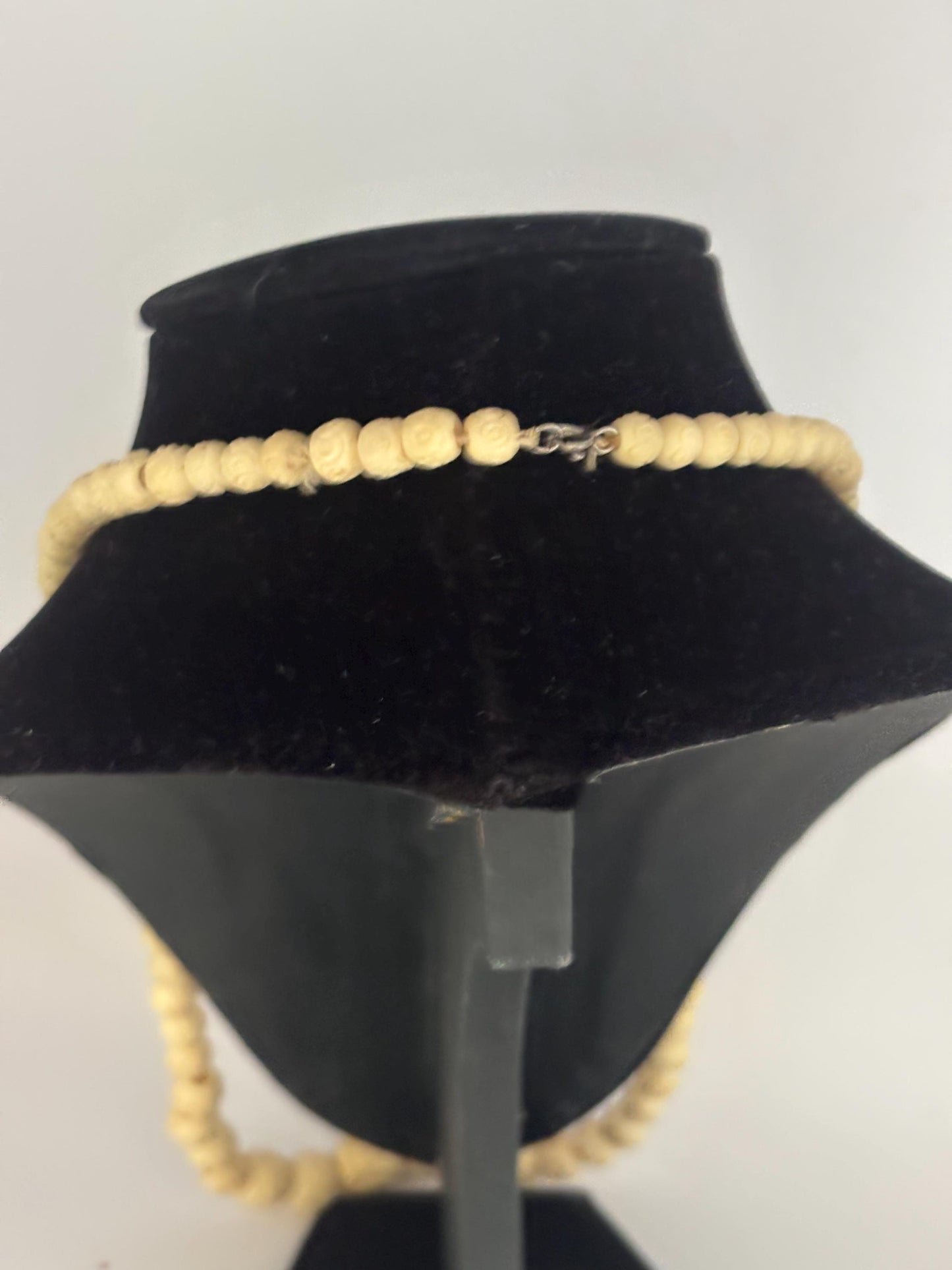 Vintage Hand Carved Bone Beaded Necklace Graduated Beads Lover Antiques and Vintage