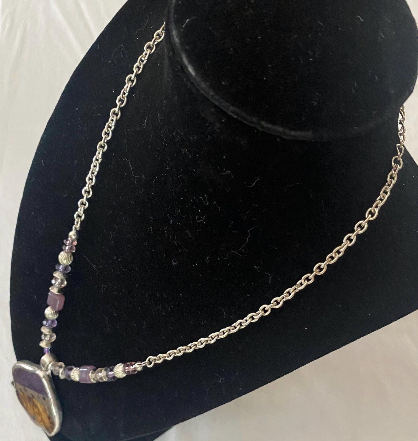 Vintage Black & Gold Bid Style Necklace Lover Antiques and Vintage