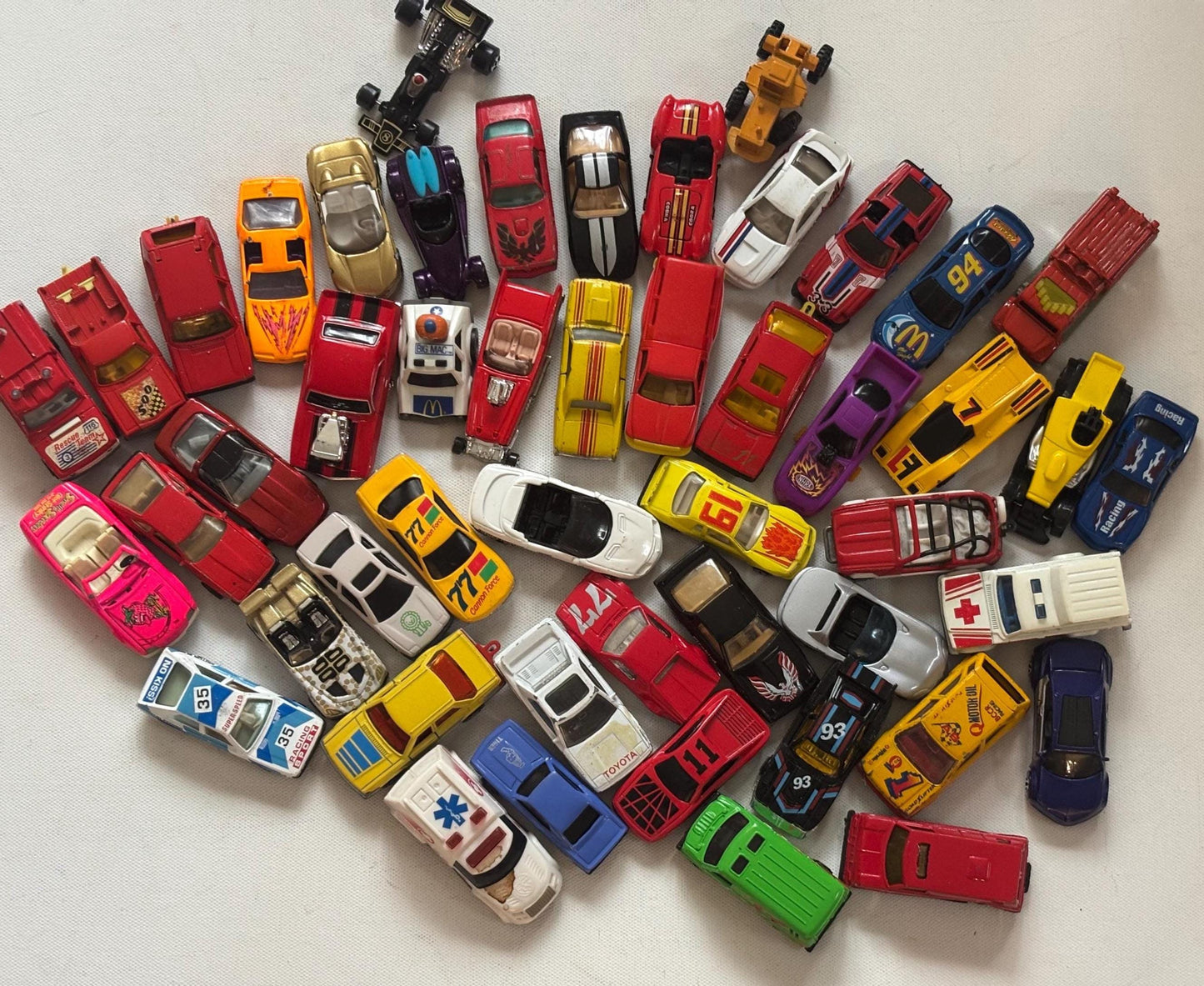 Vintage Car Lot Collection of 50 Hot Wheels Matchbox Toy Cars Lover Antiques and Vintage