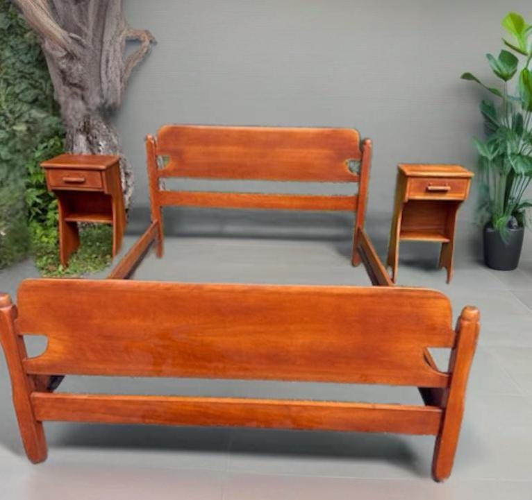 2 Cushman Colonial Creations Peter Schuyler Night Stands No. 4-159 Rustic Home Decor Lover Antiques and Vintage